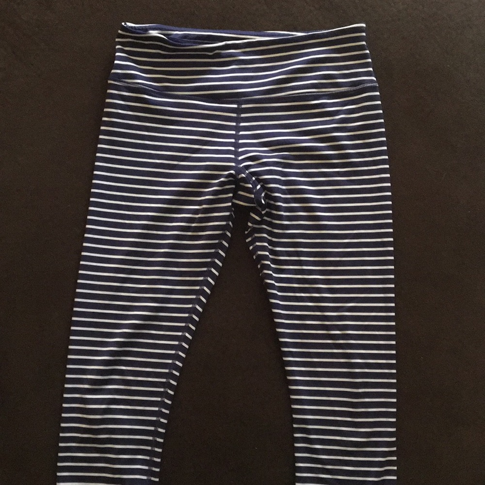 Women’s athletic capris